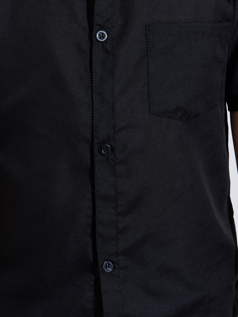 Teen Boys Black Solid Pocket Detail Short Sleeves Shirt