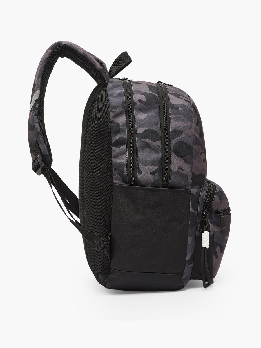 Camouflage Print Backpack with Adjustable Shoulder Straps - 17 inches
