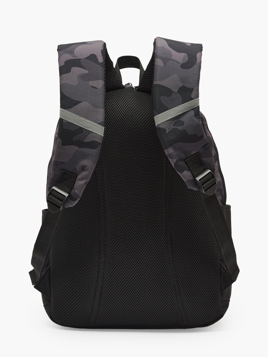 Camouflage Print Backpack with Adjustable Shoulder Straps - 17 inches