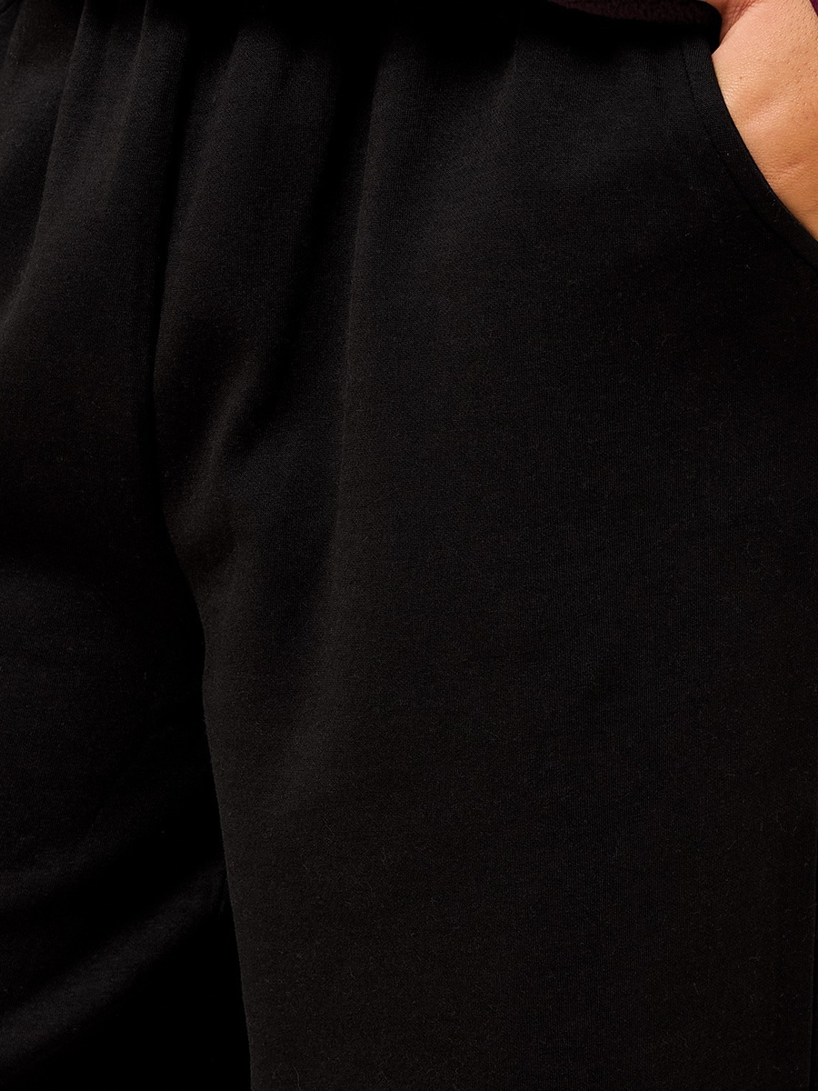 Barrel Fit Pants