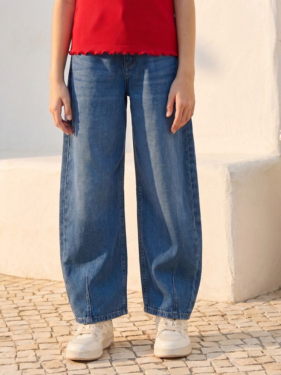 Barrel Fit Hem Dart Cotton Jeans
