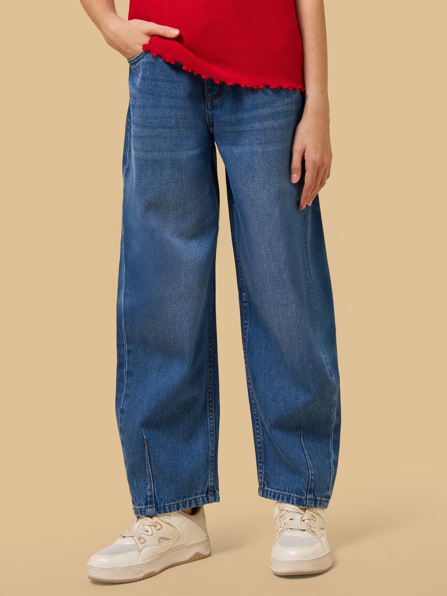 Barrel Fit Hem Dart Cotton Jeans