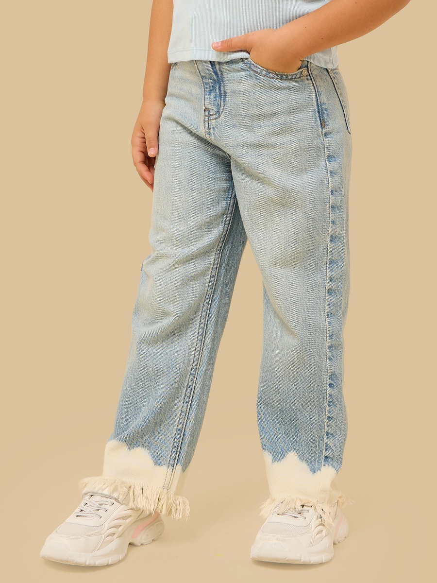Light Wash Straight Fit Cotton Jeans