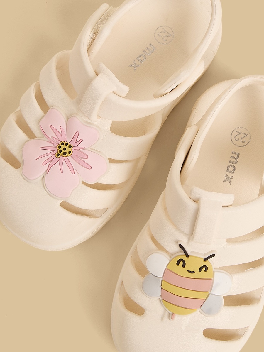 Applique Fisherman Sandals with Hook and Loop Closure