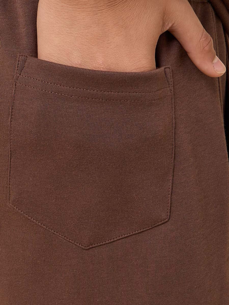 شورت إنترلوك بقصة مريحة
