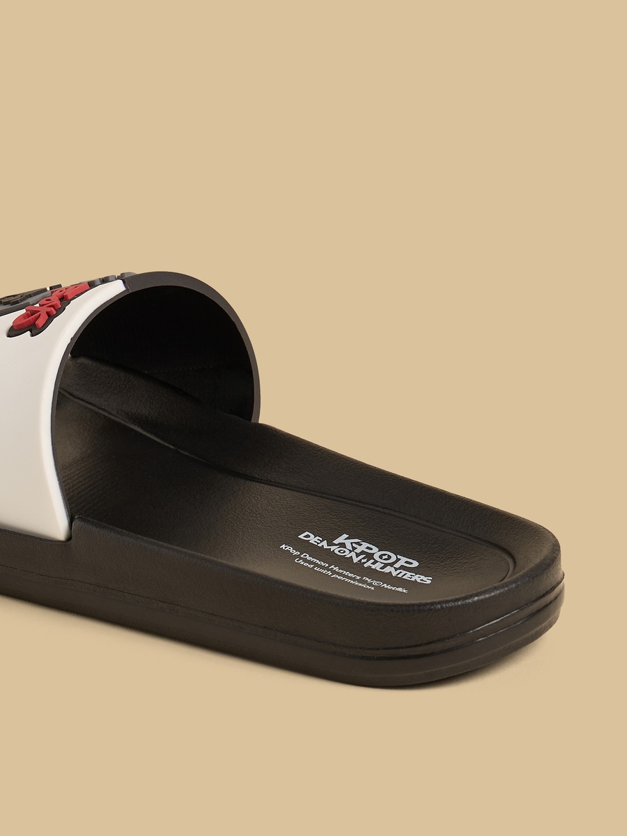 Saja Applique Slides
