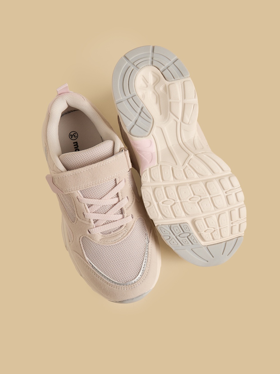 Panelled Sports Shoes with Hook and Loop Closure
