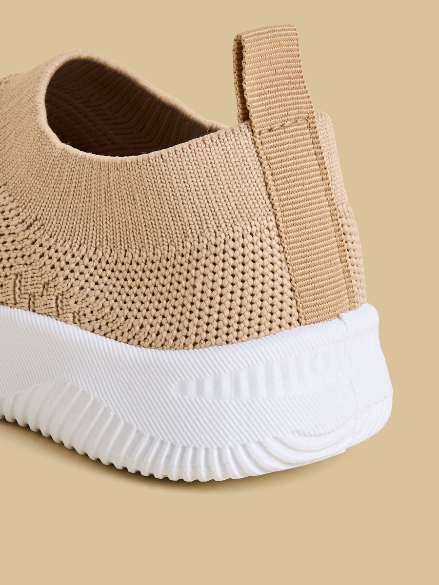 Flyknit Textured Slip-On Sports Shoes