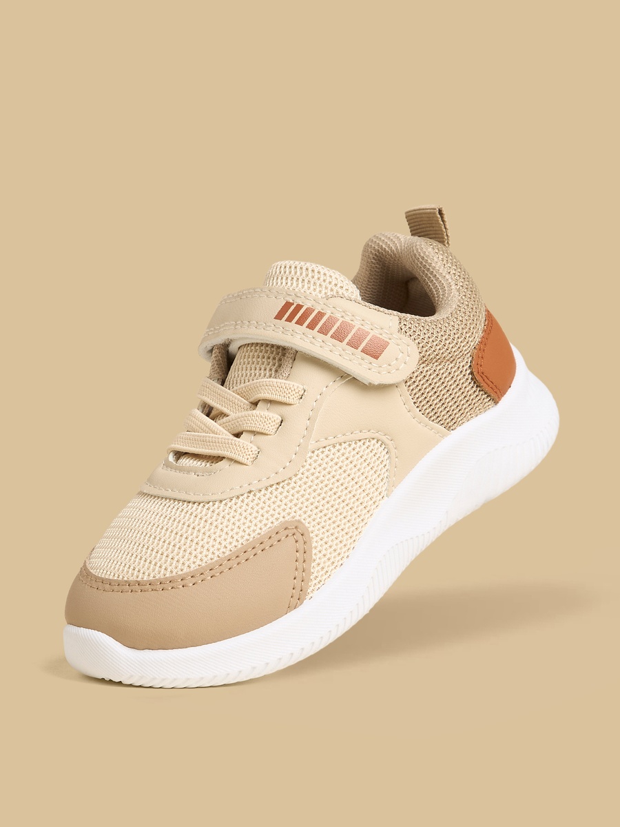 Panelled Sports Shoes with Hook and Loop Closure