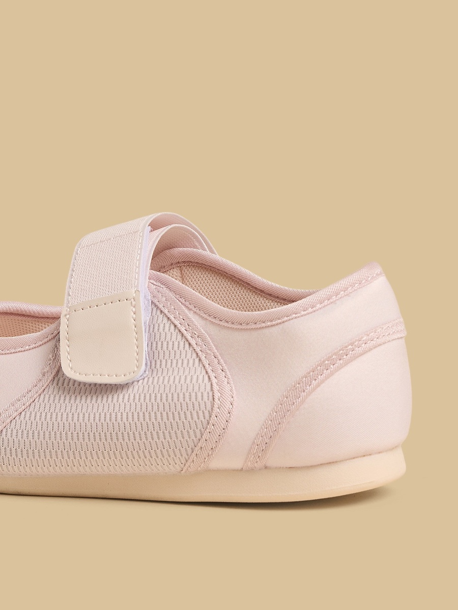 Panelled Sports Shoes with Hook and Loop Closure