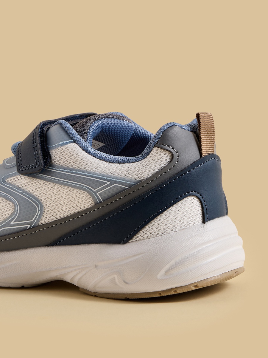 Mesh Panelled Sports Shoes with Hook and Loop Closure