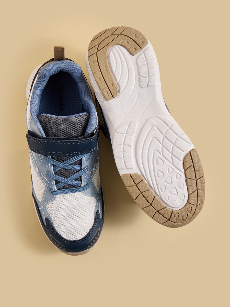 Mesh Panelled Sports Shoes with Hook and Loop Closure