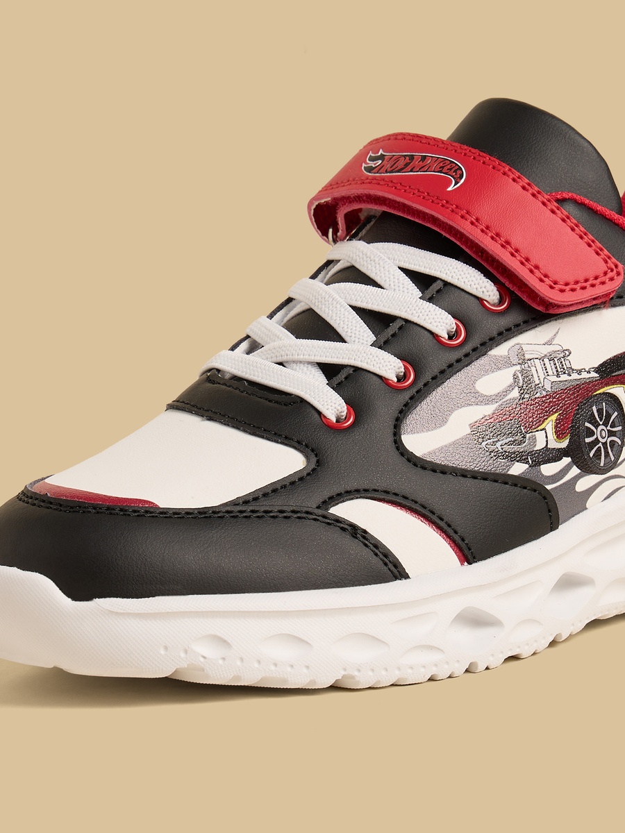 Hot Wheels Print Sports Shoes with Hook and Loop Closure