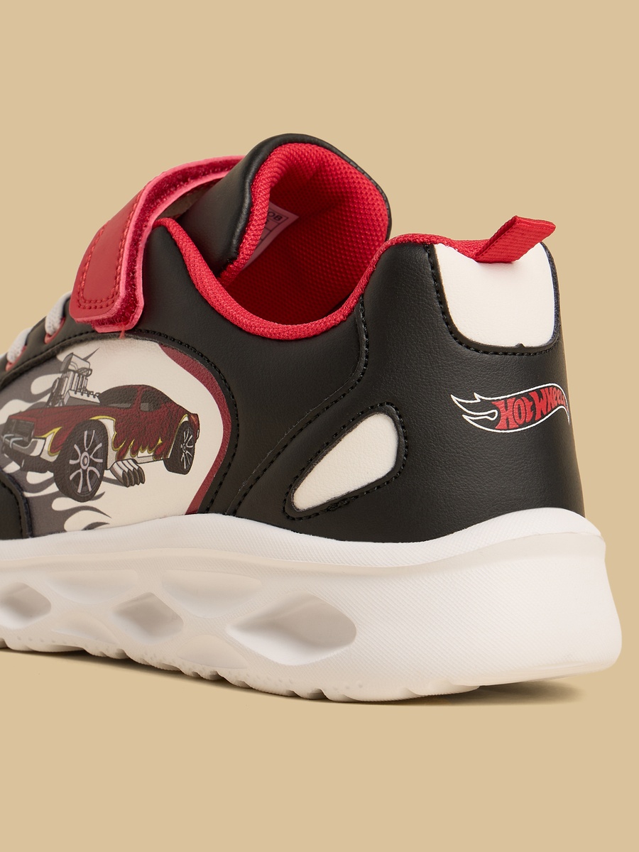 Hot Wheels Print Sports Shoes with Hook and Loop Closure