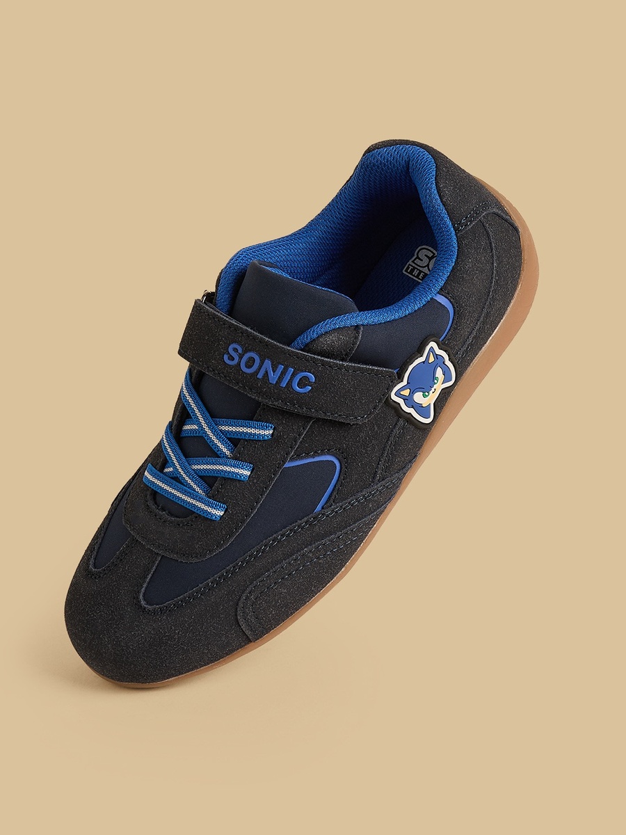 Sonic the Hedgehog Applique Sports Shoes with Hook and Loop Closure