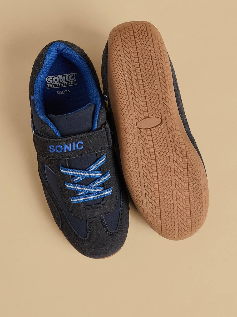 Sonic the Hedgehog Applique Sports Shoes with Hook and Loop Closure
