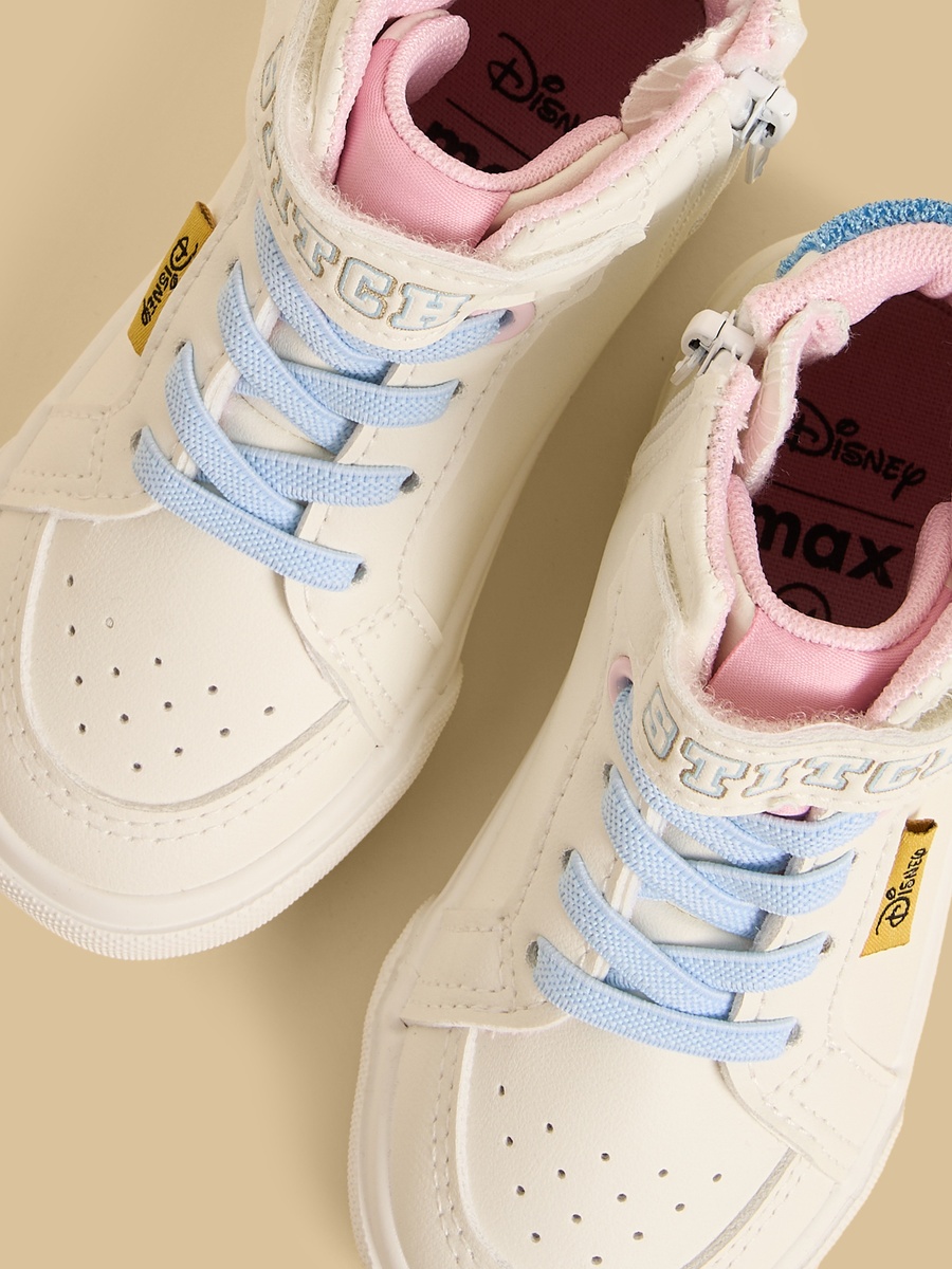 Stitch Embroidered Sports Shoes with Hook and Loop Closure