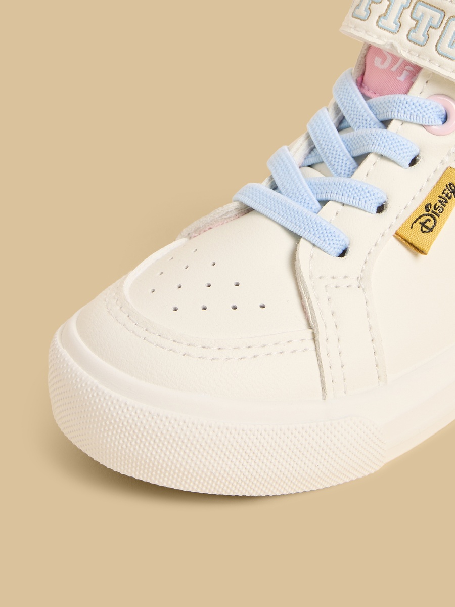 Stitch Embroidered Sports Shoes with Hook and Loop Closure