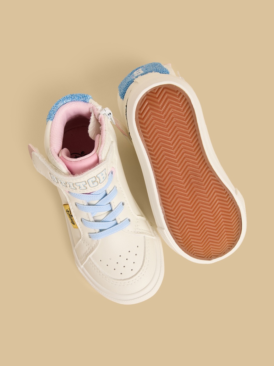 Stitch Embroidered Sports Shoes with Hook and Loop Closure