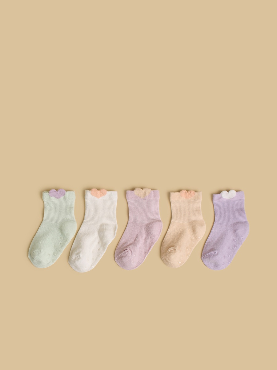Pack of 5 - Heart Accent Anti-Skid Ankle Length Socks