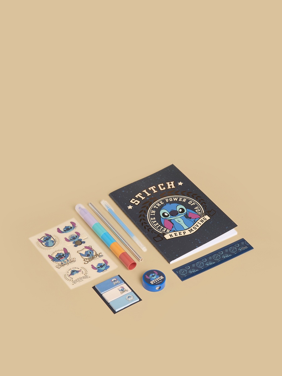 Stitch 8-Piece Stationery Set