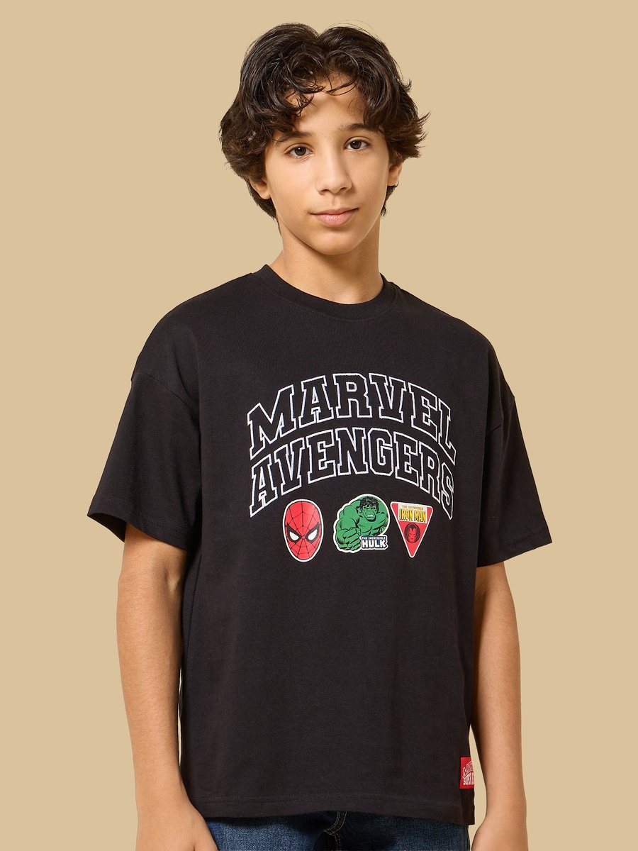 Avengers Print T-Shirt