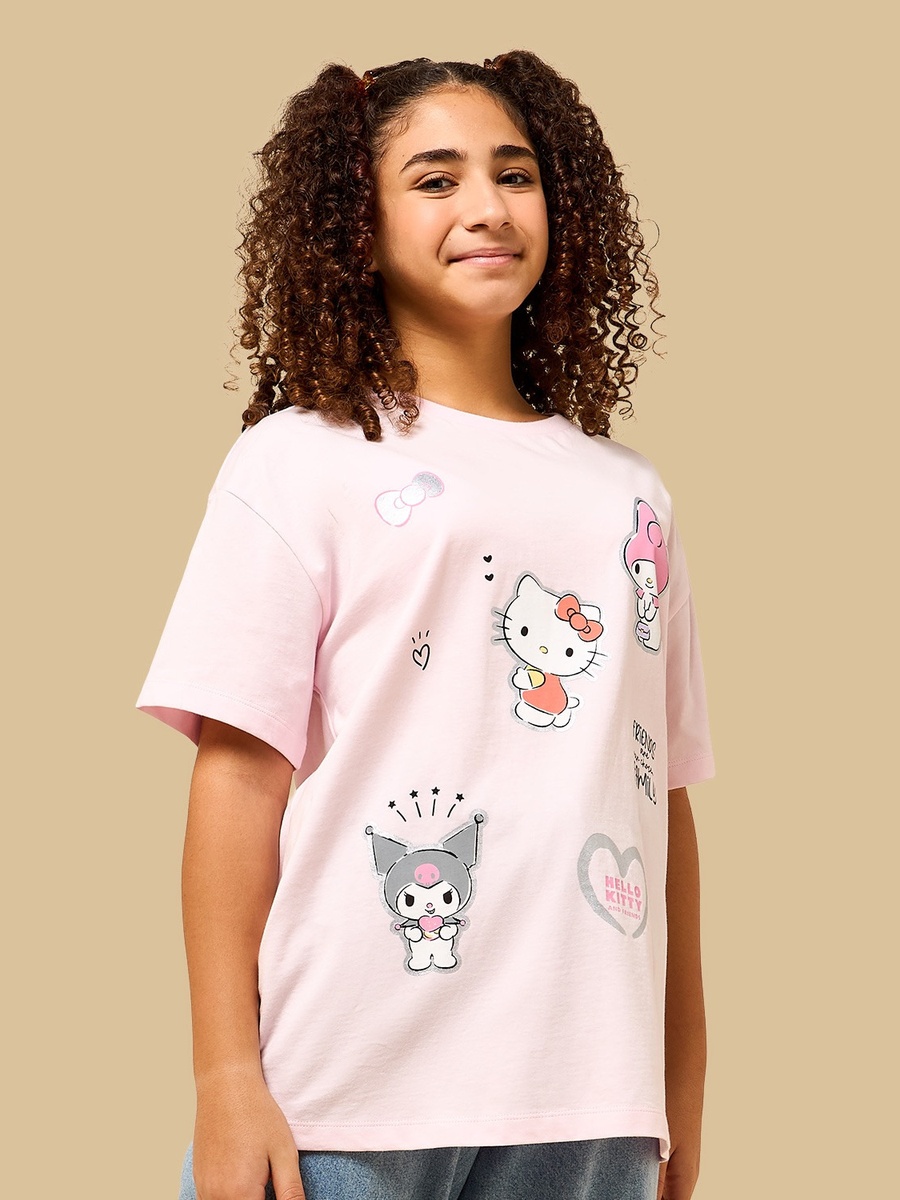 Hello Kitty and Friends Print Oversized T-Shirt