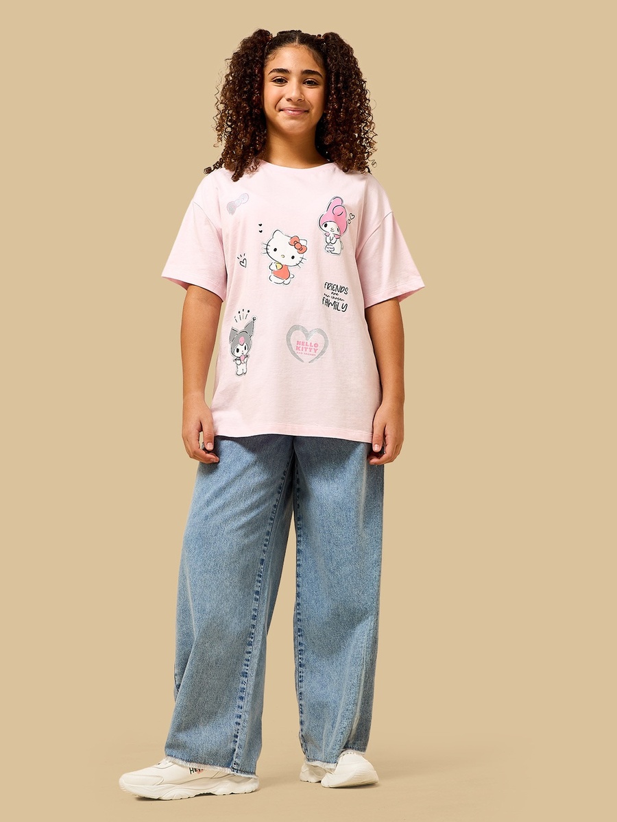Hello Kitty and Friends Print Oversized T-Shirt