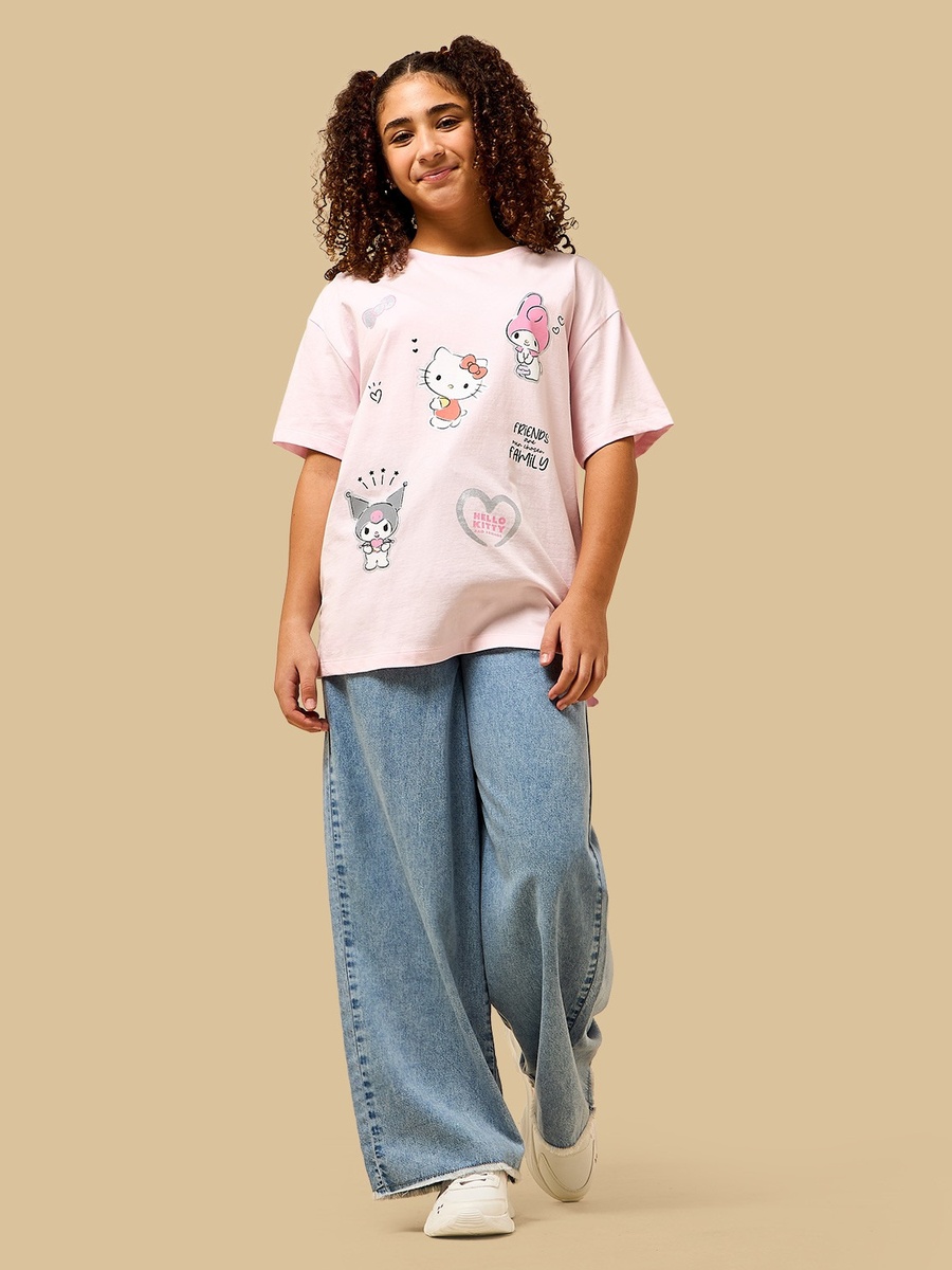 Hello Kitty and Friends Print Oversized T-Shirt