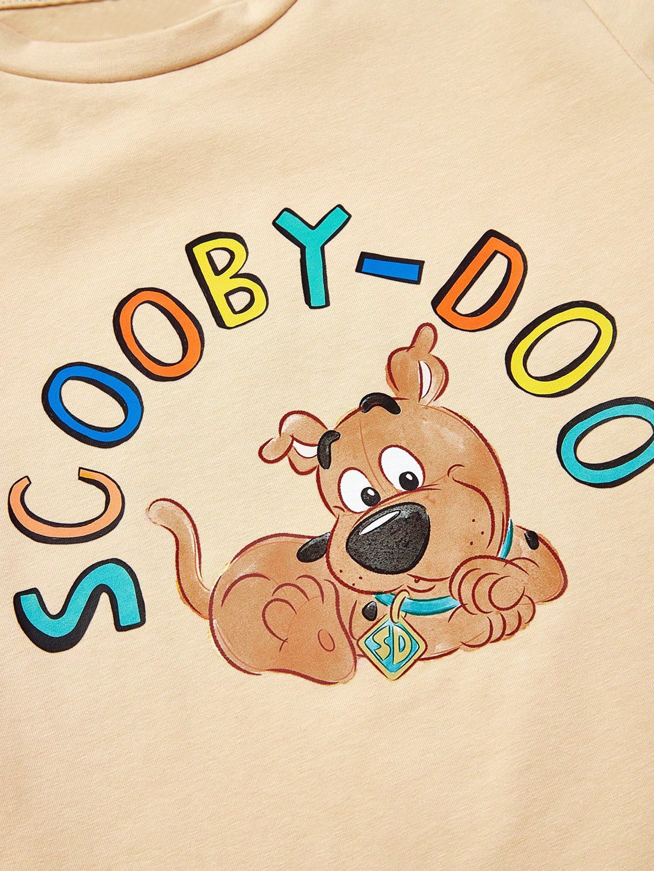 Beige Graphic Short Sleeves Regular T-Shirt