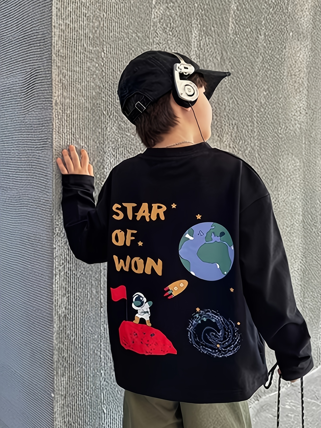 Black Graphic Round Neck Top
