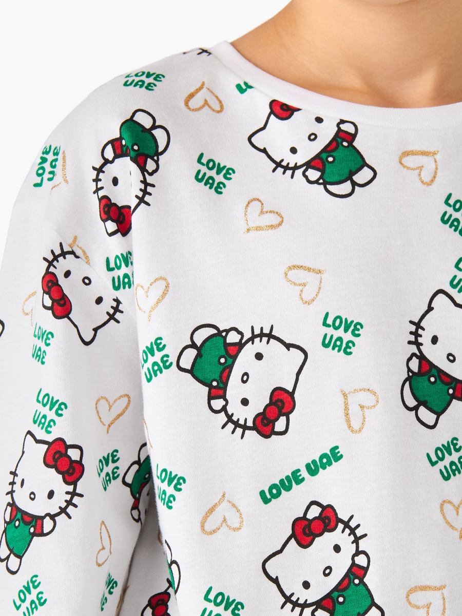 Girls Round Neck Cotton T-Shirt with UAE National Day Print and Long Sleeves
