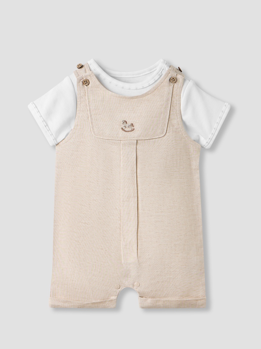Solid Dungarees with T-Shirt