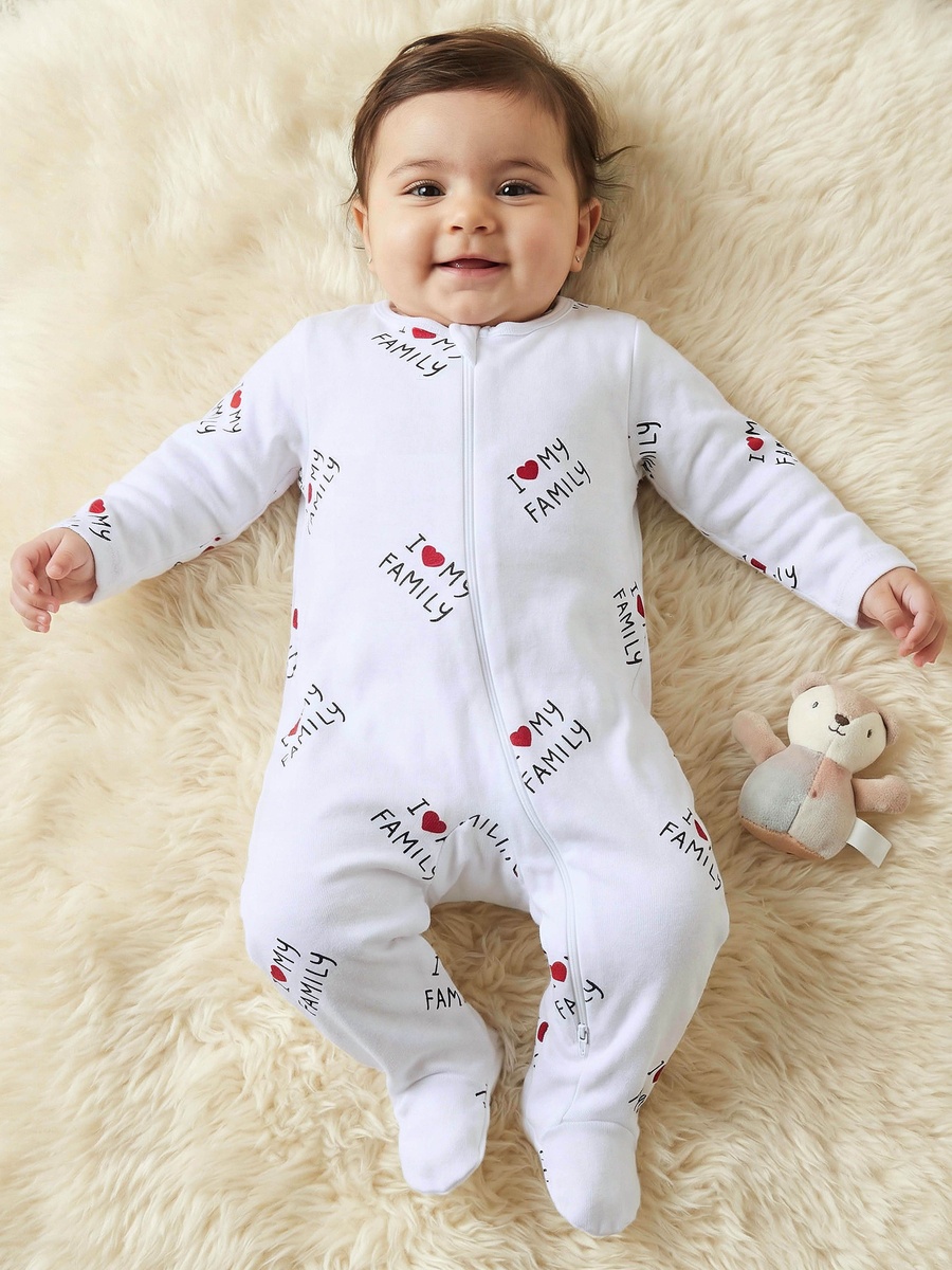 Printed Sleepsuit with Long Sleeves and Zip Closure