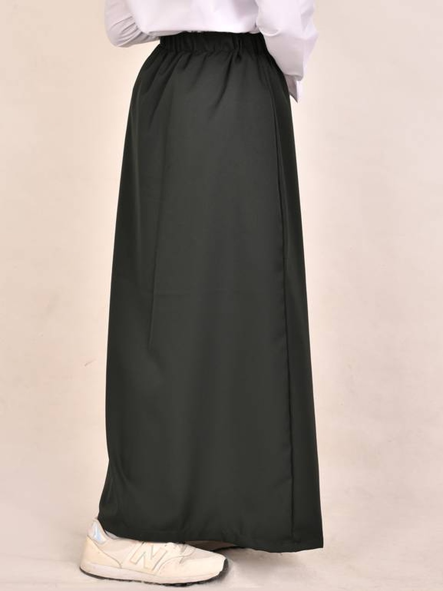 Girls Dark Green Skirt with an Elastic Waistband