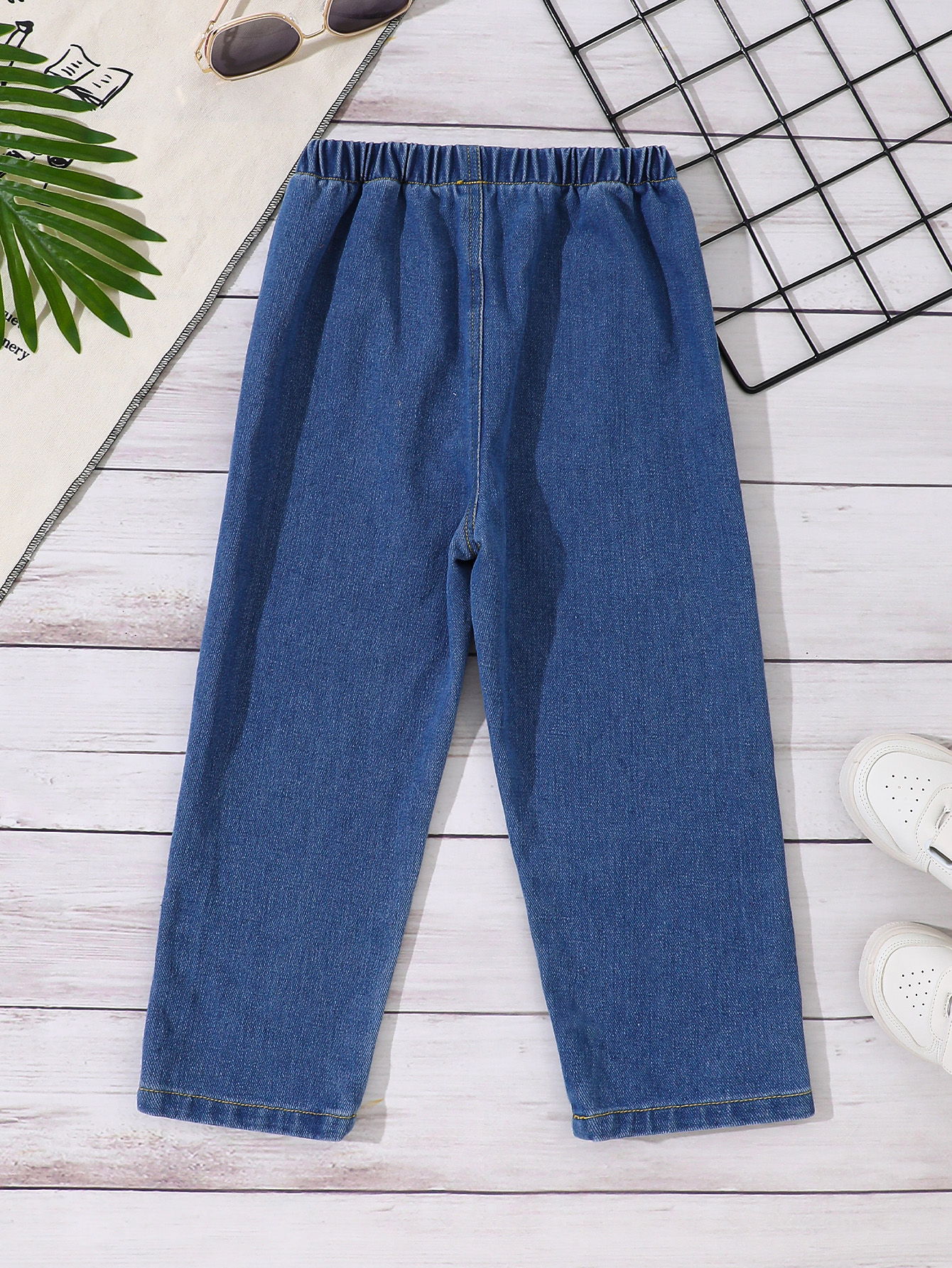 Blue Solid Straight Jeans