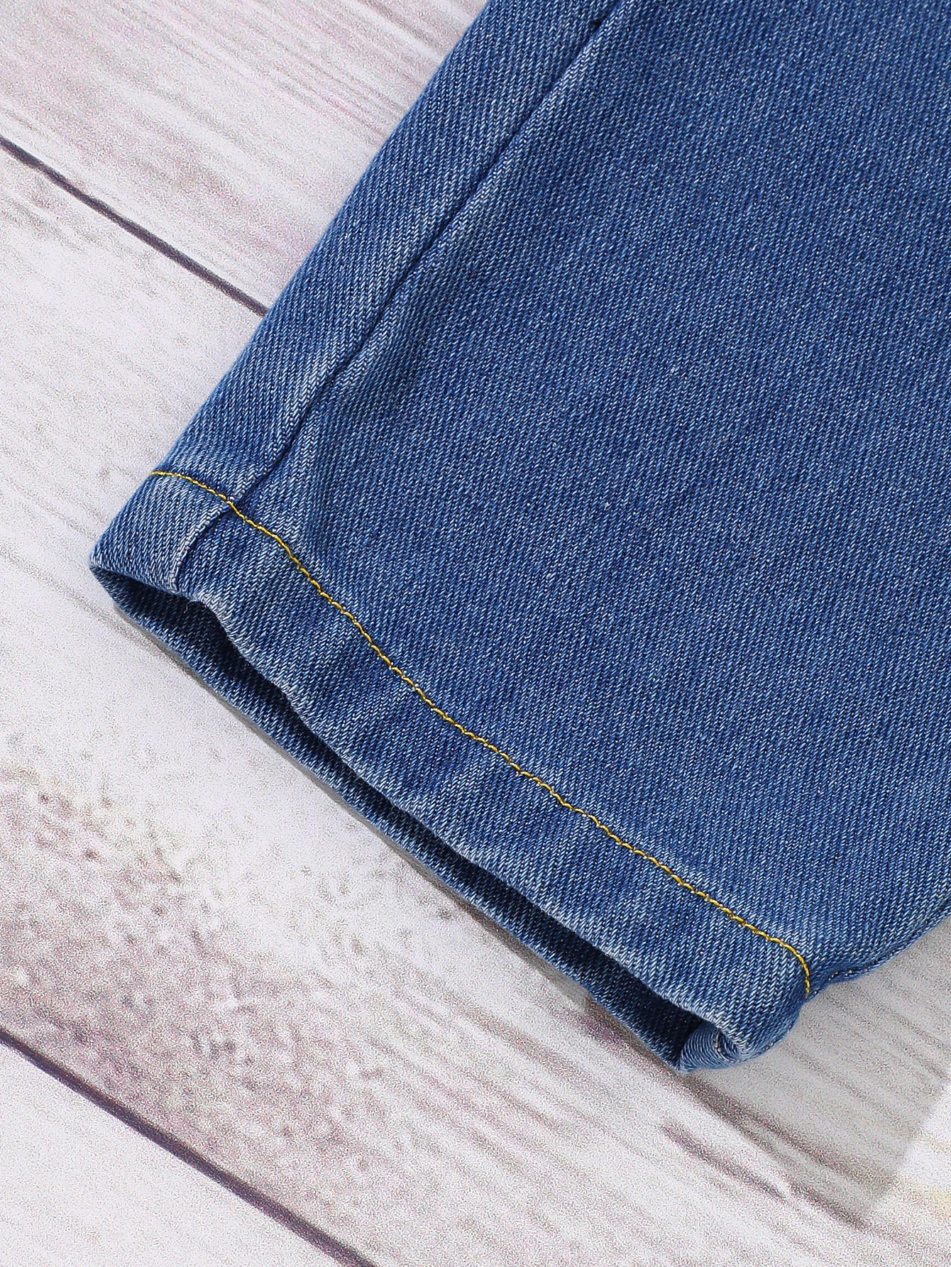 Blue Solid Straight Jeans