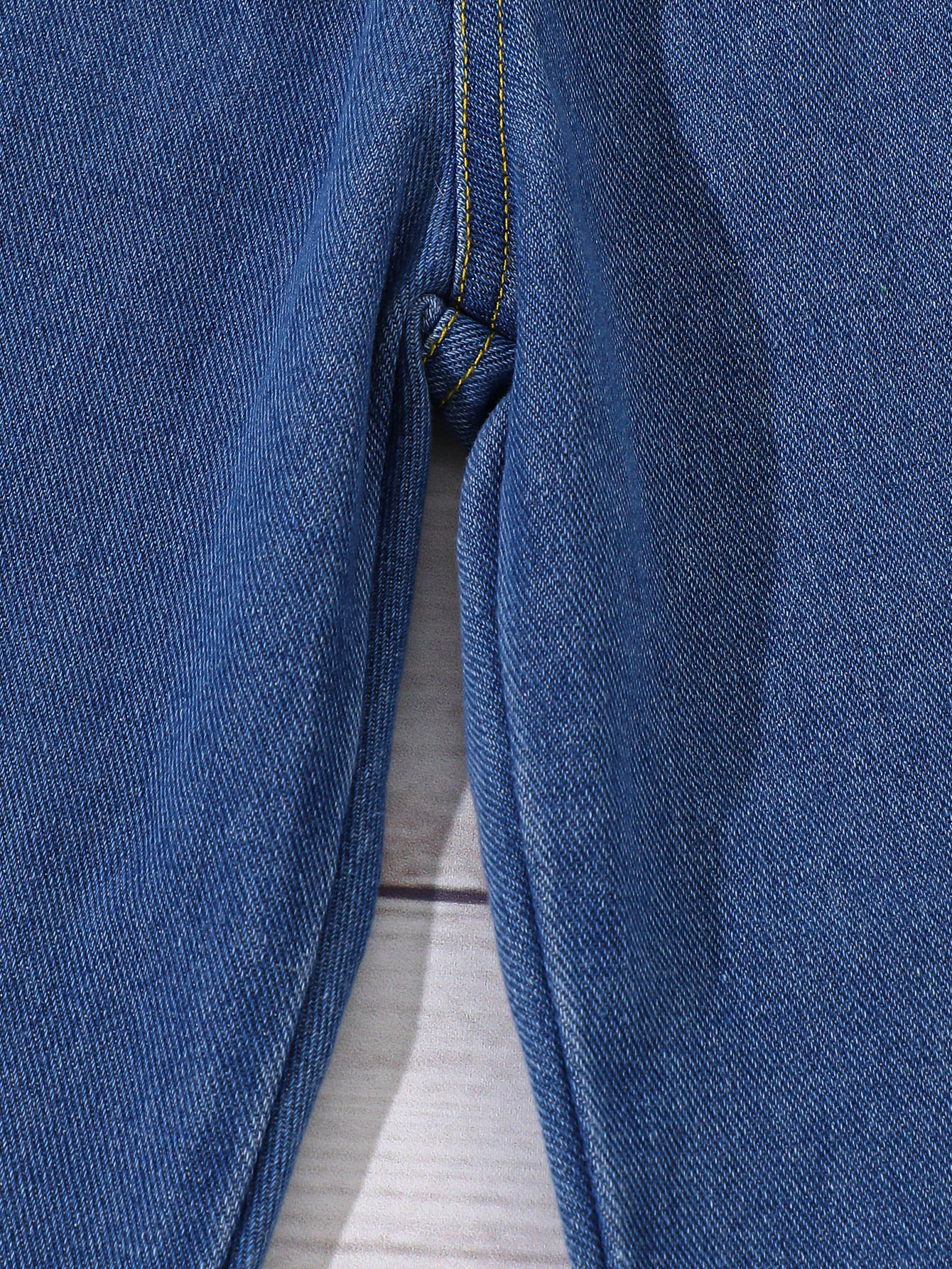Blue Solid Straight Jeans