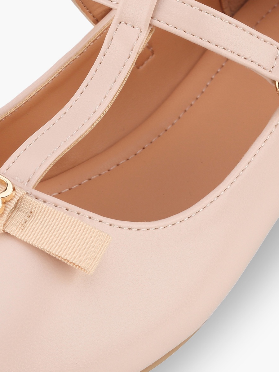 Bow Accent Mary Jane Shoes