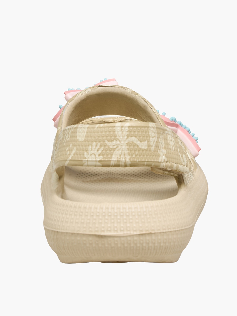 Hook and Loop Clogs