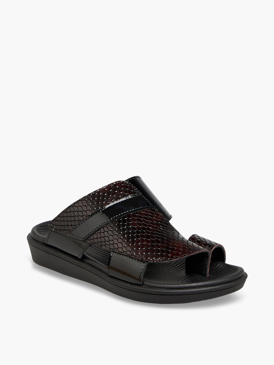 Textured Arabic Sandals