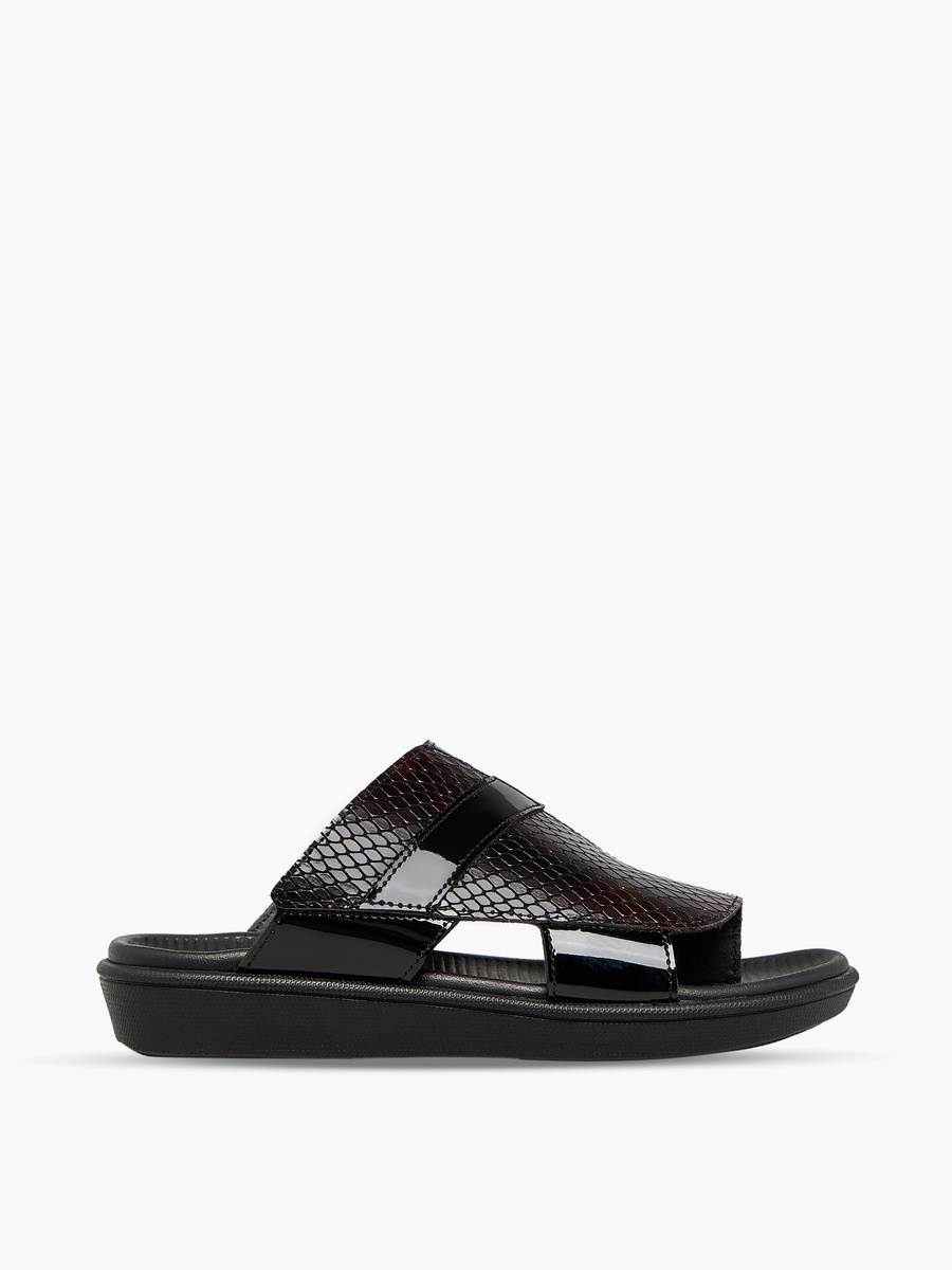 Textured Arabic Sandals