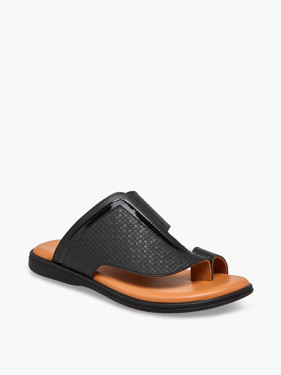 Textured Arabic Sandals