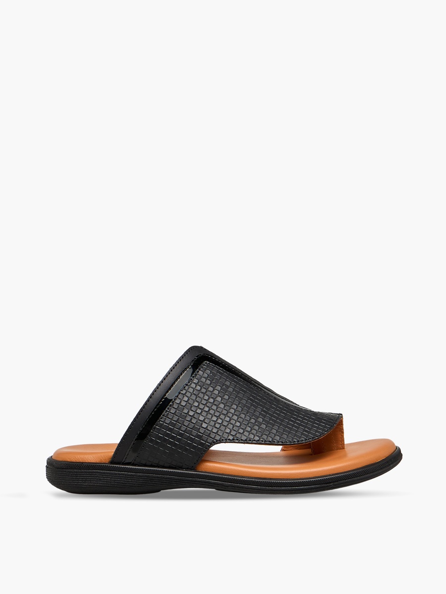 Textured Arabic Sandals