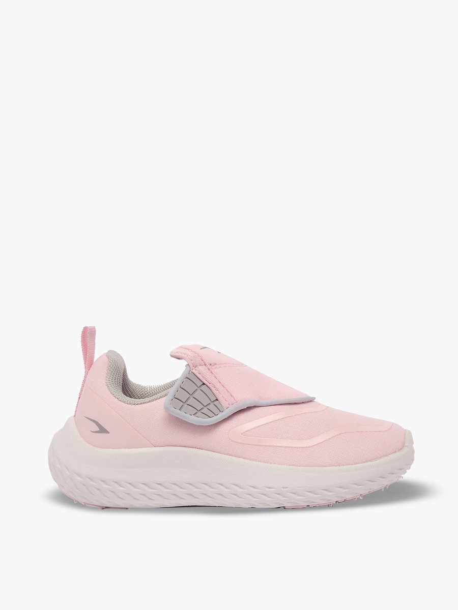 Hook and Up Sports Shoes