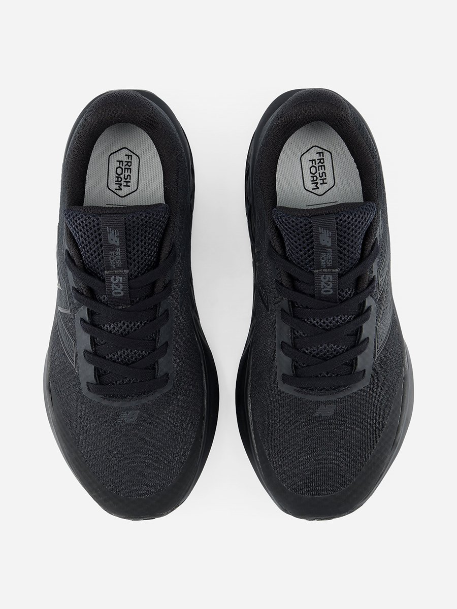 520 Sneakers