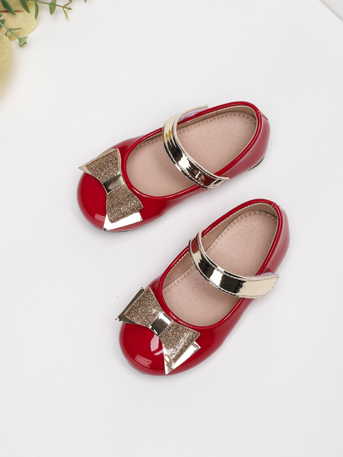 Girls Red Patent Mary Jane Flats with Sparkle Bow