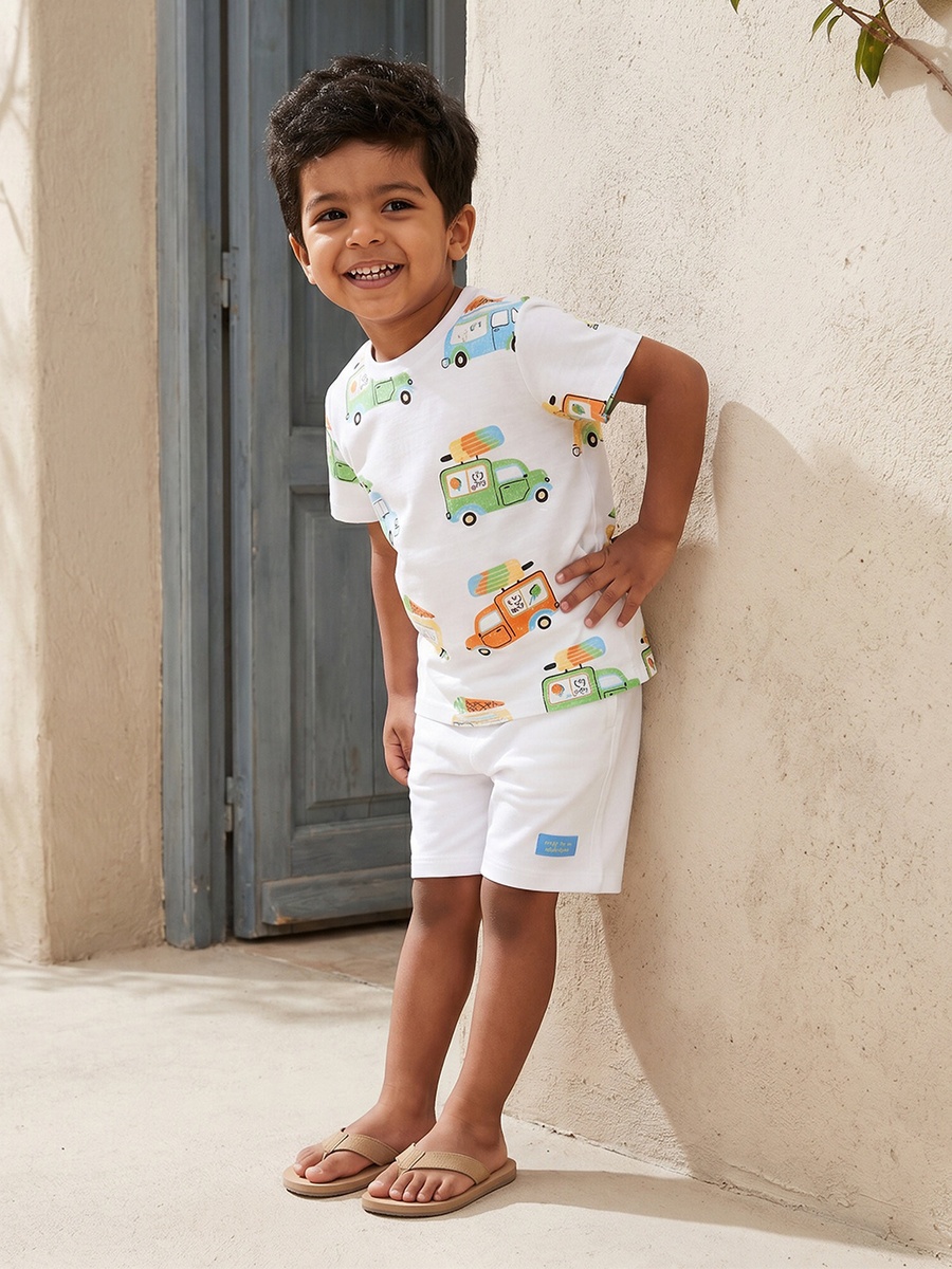 Crew Neck Short Sleeves T-Shirt and Shorts Set with Ice Cream Van Print