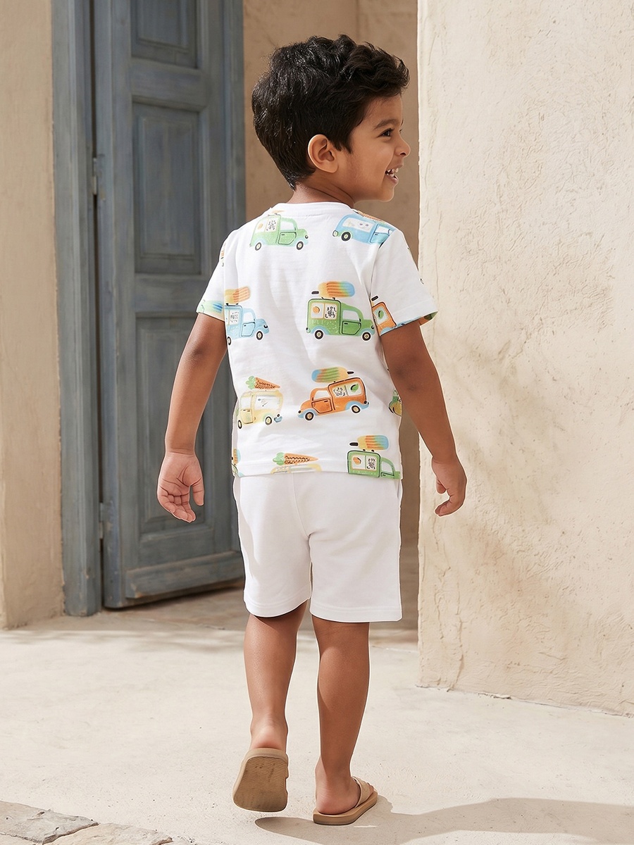 Crew Neck Short Sleeves T-Shirt and Shorts Set with Ice Cream Van Print