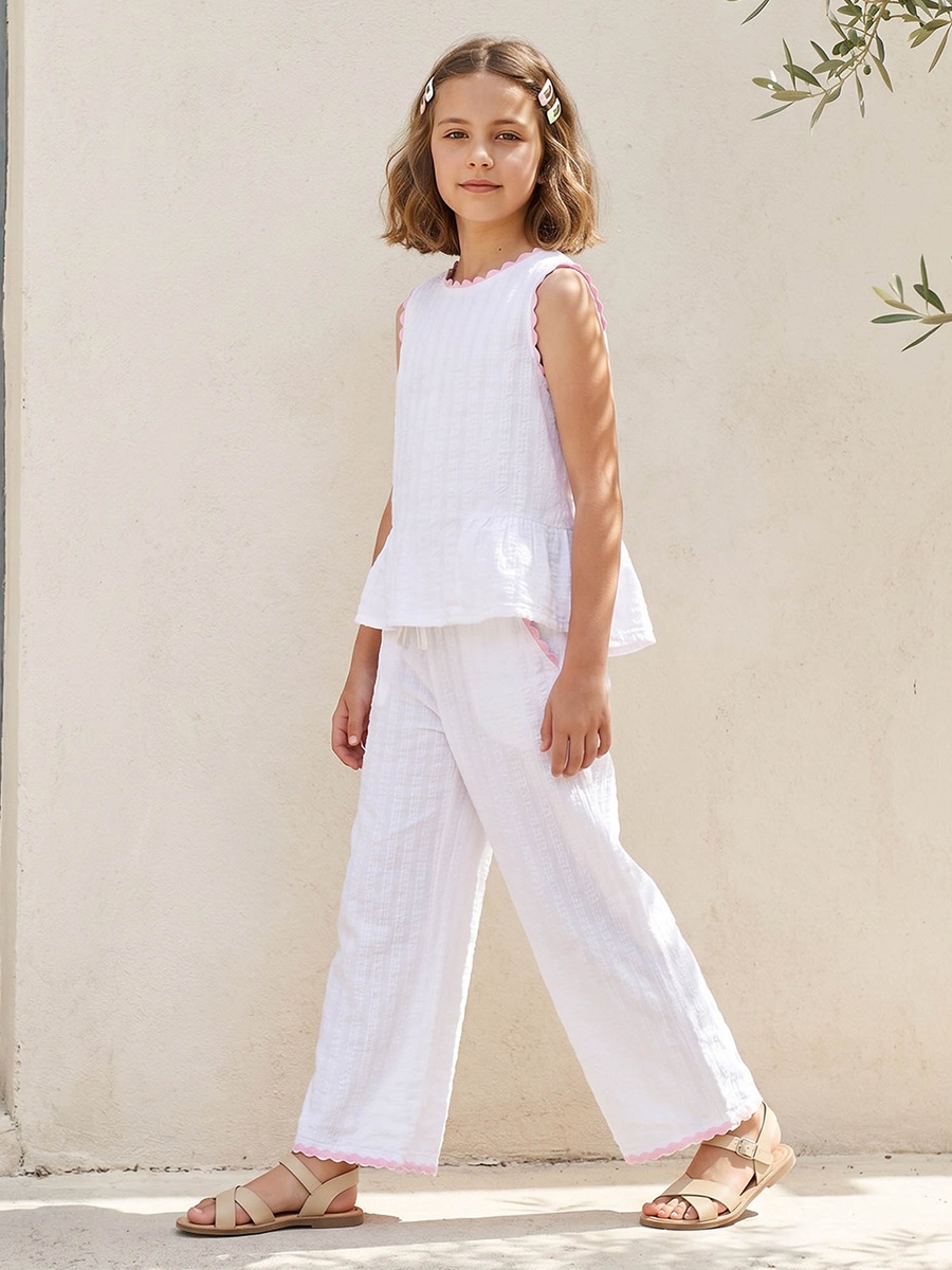 Round Neck Sleeveless Peplum Top and Pants Set with Textured Design